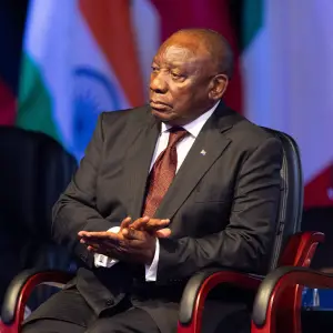 Trump Lectures South African President in Televised Oval Office Ambush